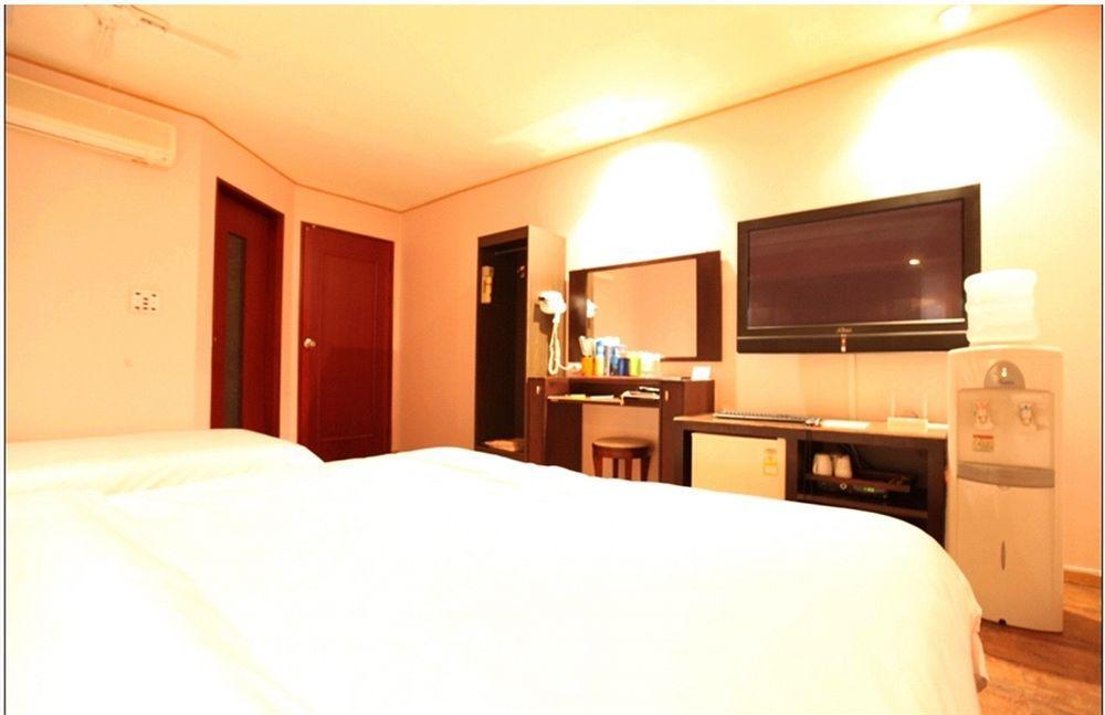 Kōyō Abata Business Hotel מראה חיצוני תמונה