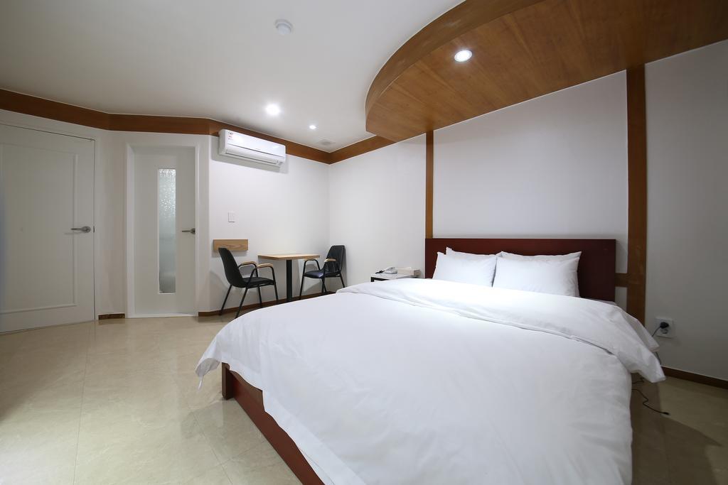 Kōyō Abata Business Hotel מראה חיצוני תמונה