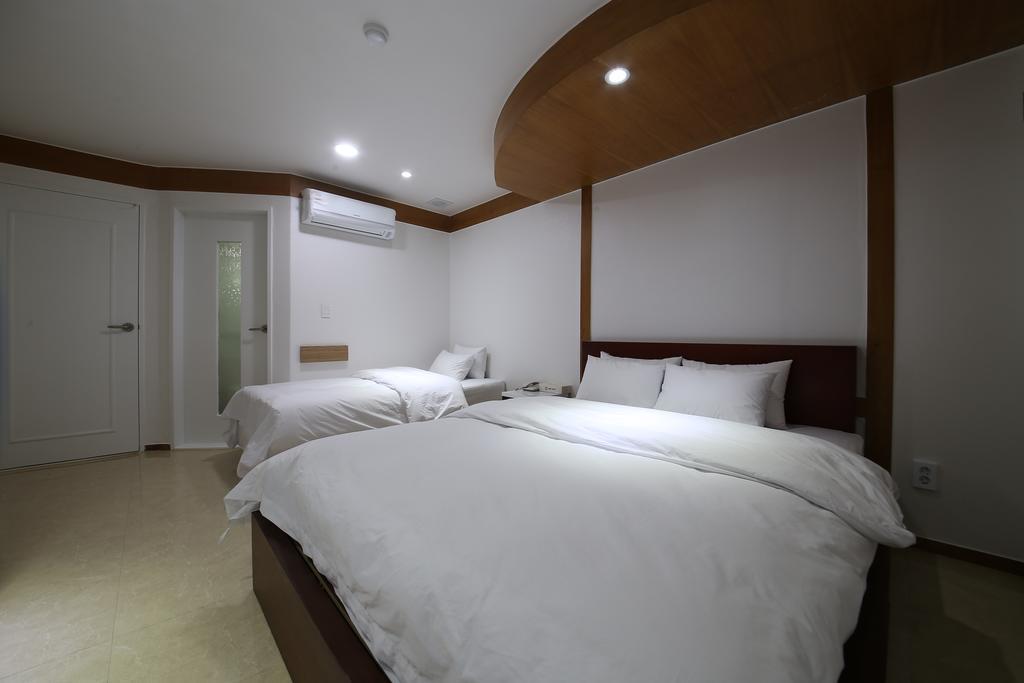 Kōyō Abata Business Hotel מראה חיצוני תמונה