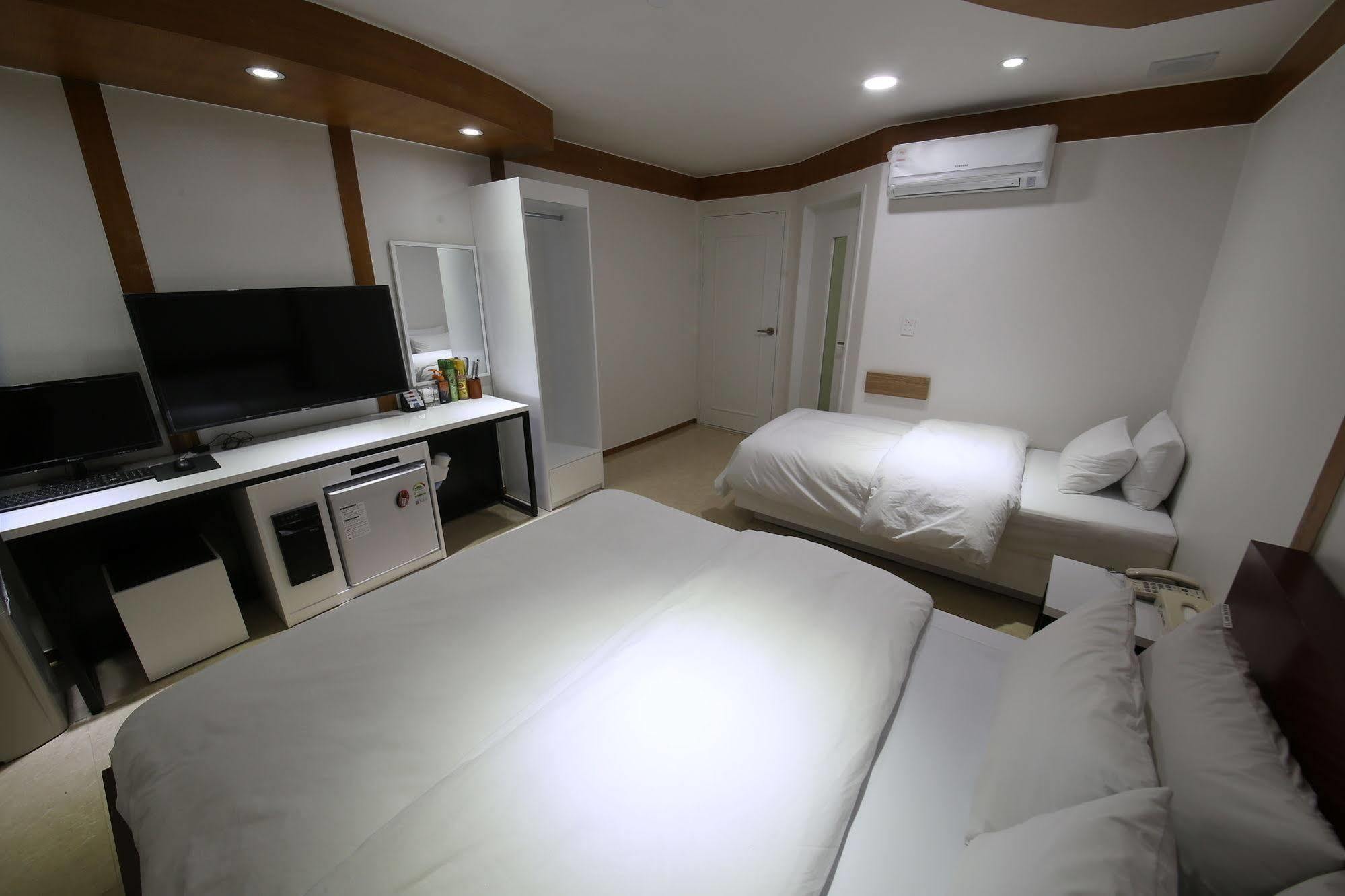 Kōyō Abata Business Hotel מראה חיצוני תמונה